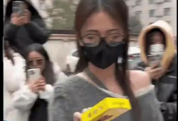 娱乐直播吃瓜爆料视频,直播吃瓜爆料，带你领略幕后真相